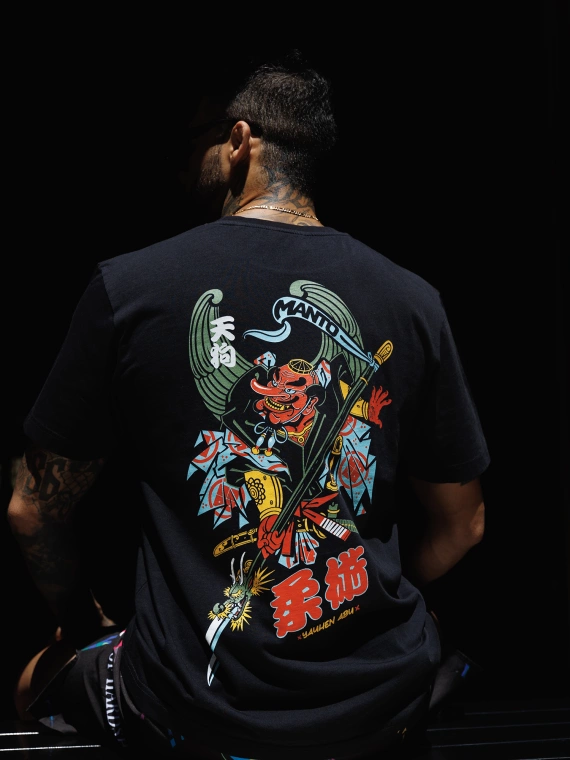 MANTO t-shirt TENGU czarny